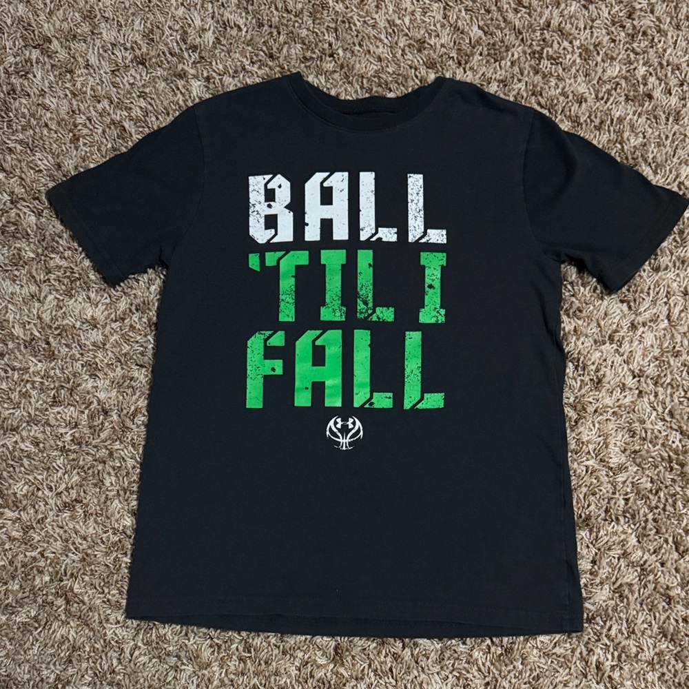 Under Armour Black and Green Kids Tee